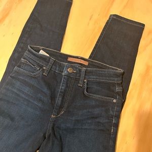 Joes high rise stretch skinny. Dark wash…perfect length to pair with booties!